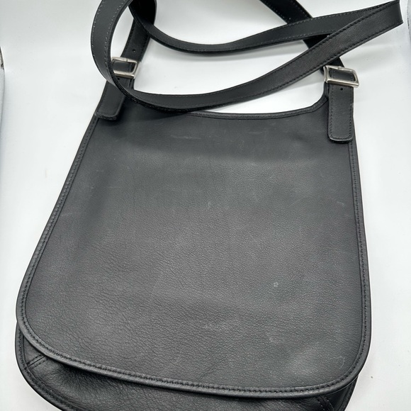 Coach Handbags - Vintage COACH 9135 Slim Hippie Crossbody Saddle Bag Shoulder Black Leather
